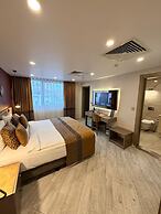 Ayramin Deluxe Hotel