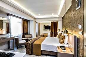 Ayramin Deluxe Hotel