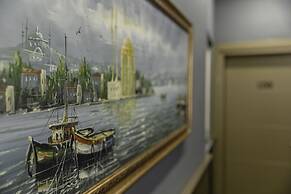 Ayramin Deluxe Hotel