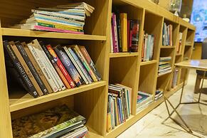 Ayramin Deluxe Hotel