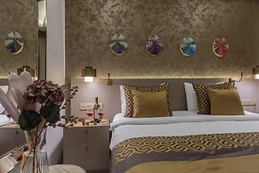 Ayramin Deluxe Hotel