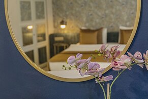 Ayramin Deluxe Hotel