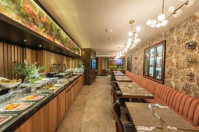 Ayramin Deluxe Hotel