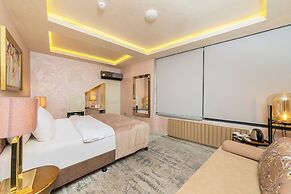 Ayramin Deluxe Hotel