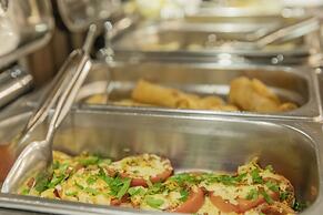 Ayramin Deluxe Hotel