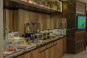 Ayramin Deluxe Hotel