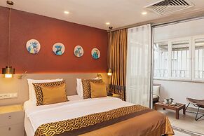 Ayramin Deluxe Hotel