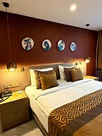 Ayramin Deluxe Hotel