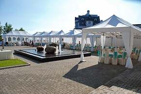 Hotel Club Prionezhskiy