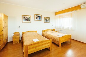 Hotel Club Prionezhskiy