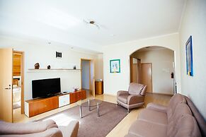 Hotel Club Prionezhskiy