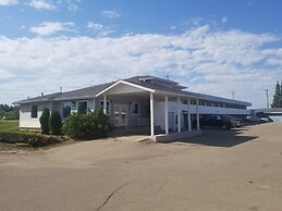 Super 8 by Wyndham Smoky Lake