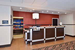 Hampton Inn & Suites California University-Pittsburgh