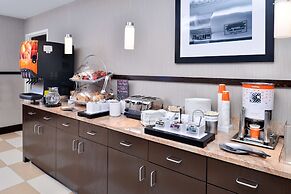 Hampton Inn & Suites California University-Pittsburgh