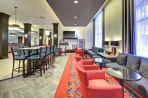 Hampton Inn & Suites Roanoke-Downtown