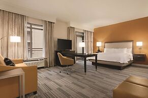Hampton Inn & Suites Roanoke-Downtown