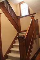 Eastwood Tourist Lodge