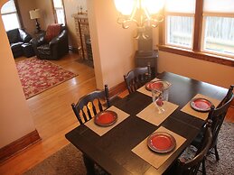 Eastwood Tourist Lodge