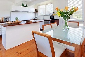 Bayside St Johns Close