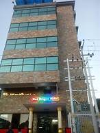 Red Dragon Hotel Hsipaw