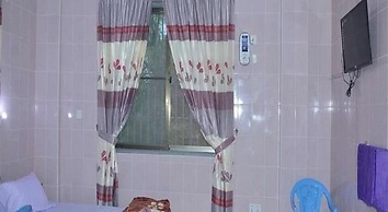 Red Dragon Hotel Hsipaw