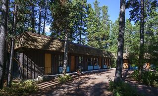 Mountain Pine Motel