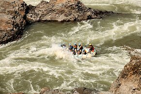 KUMSHEEN Rafting Resort