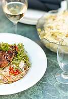 KUMSHEEN Rafting Resort