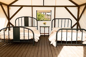 KUMSHEEN Rafting Resort