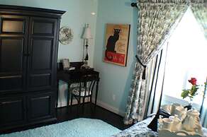 Pillow and Paddock B&B