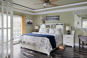 Pillow and Paddock B&B