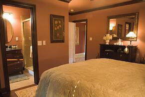 Pillow and Paddock B&B