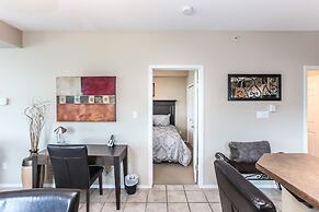 Sunset Waterfront Resort by DKRA