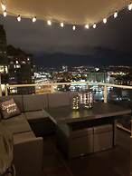 Sunset Waterfront Resort by DKRA