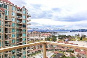 Sunset Waterfront Resort by DKRA