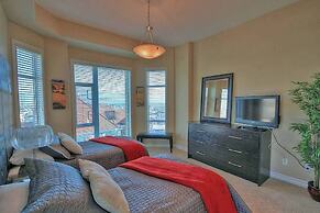 Sunset Waterfront Resort by DKRA