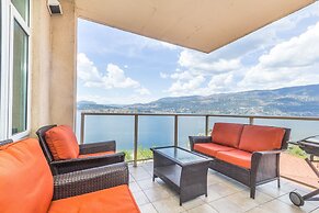 Sunset Waterfront Resort by DKRA