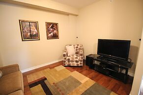 Sunset Waterfront Resort by DKRA