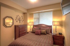 Sunset Waterfront Resort by DKRA