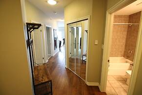 Sunset Waterfront Resort by DKRA