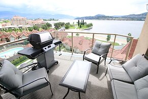 Sunset Waterfront Resort by DKRA