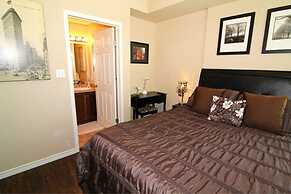 Sunset Waterfront Resort by DKRA