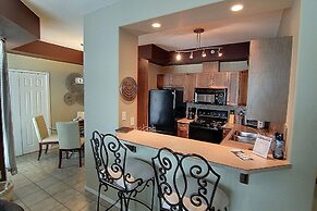 Sunset Waterfront Resort by DKRA