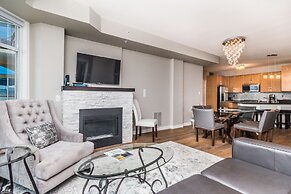 Sunset Waterfront Resort by DKRA