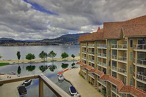 Sunset Waterfront Resort by DKRA