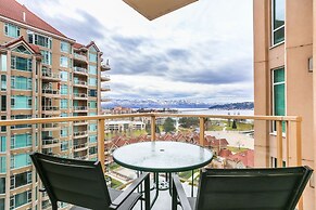 Sunset Waterfront Resort by DKRA