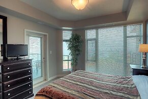 Sunset Waterfront Resort by DKRA