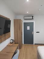 Business Life Hotel Gunesli