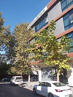 Business Life Hotel Gunesli