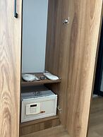 Business Life Hotel Gunesli